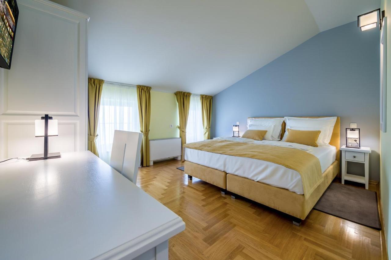 Hotel Domino Opatija Exteriör bild