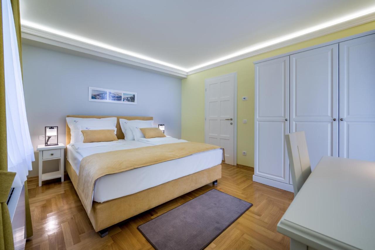 Hotel Domino Opatija Exteriör bild