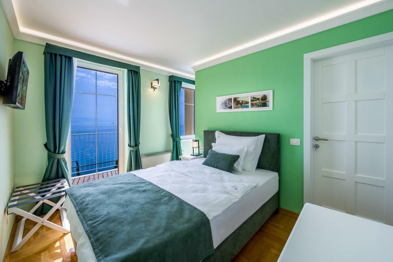 Hotel Domino Opatija Exteriör bild