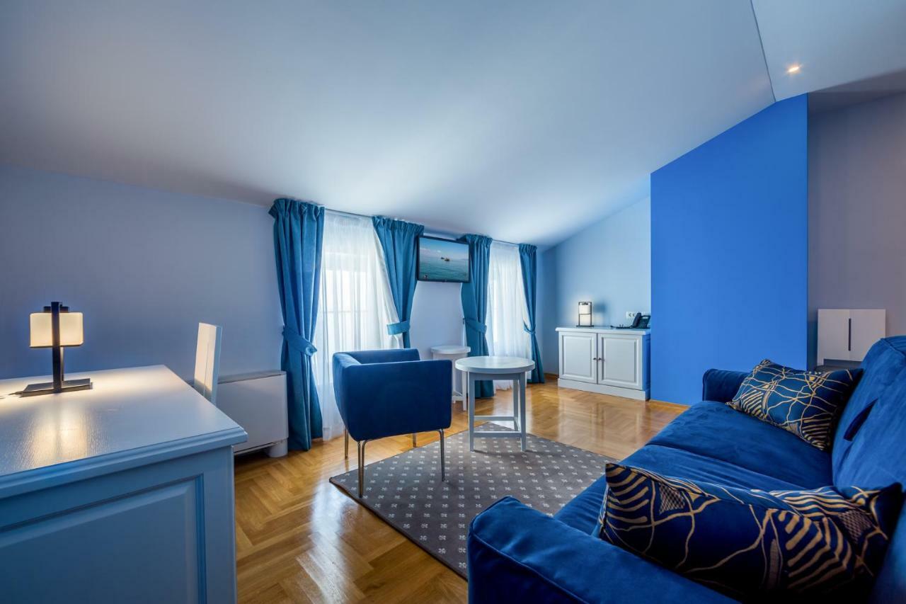 Hotel Domino Opatija Exteriör bild