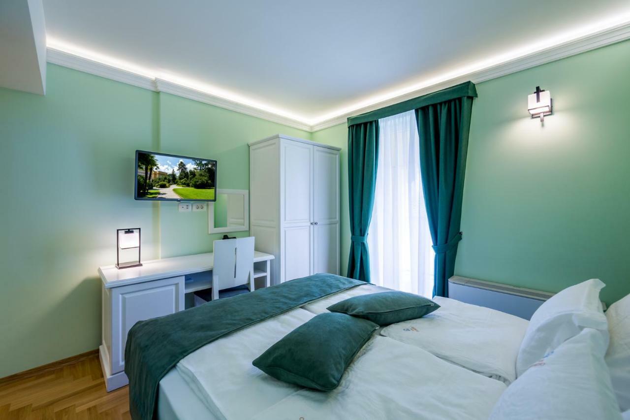 Hotel Domino Opatija Exteriör bild