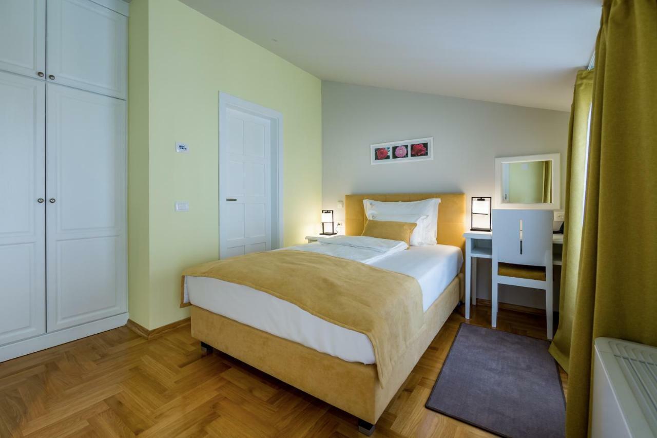 Hotel Domino Opatija Exteriör bild