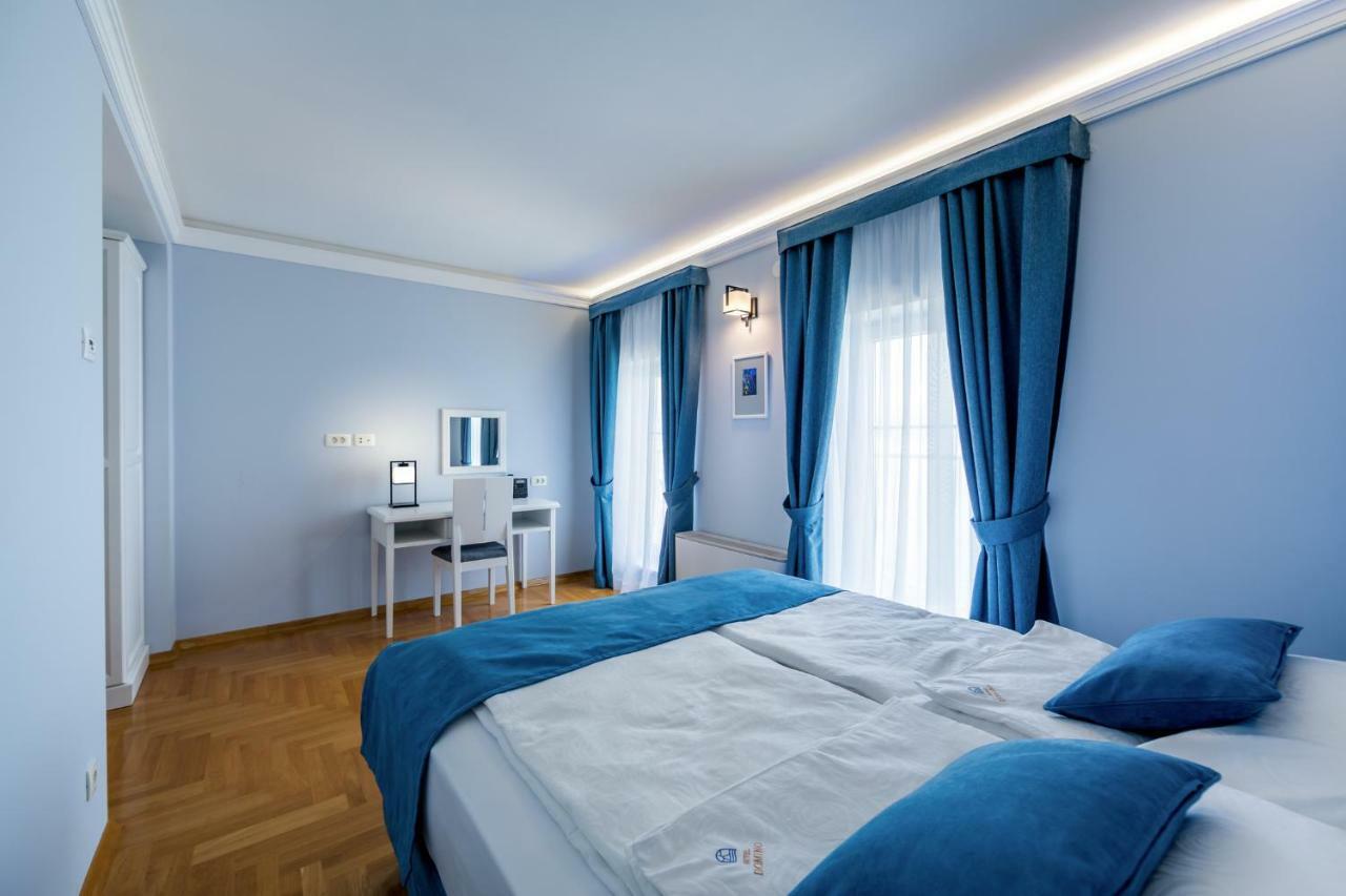 Hotel Domino Opatija Exteriör bild