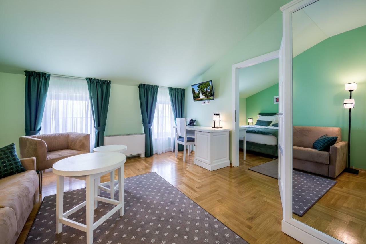 Hotel Domino Opatija Exteriör bild
