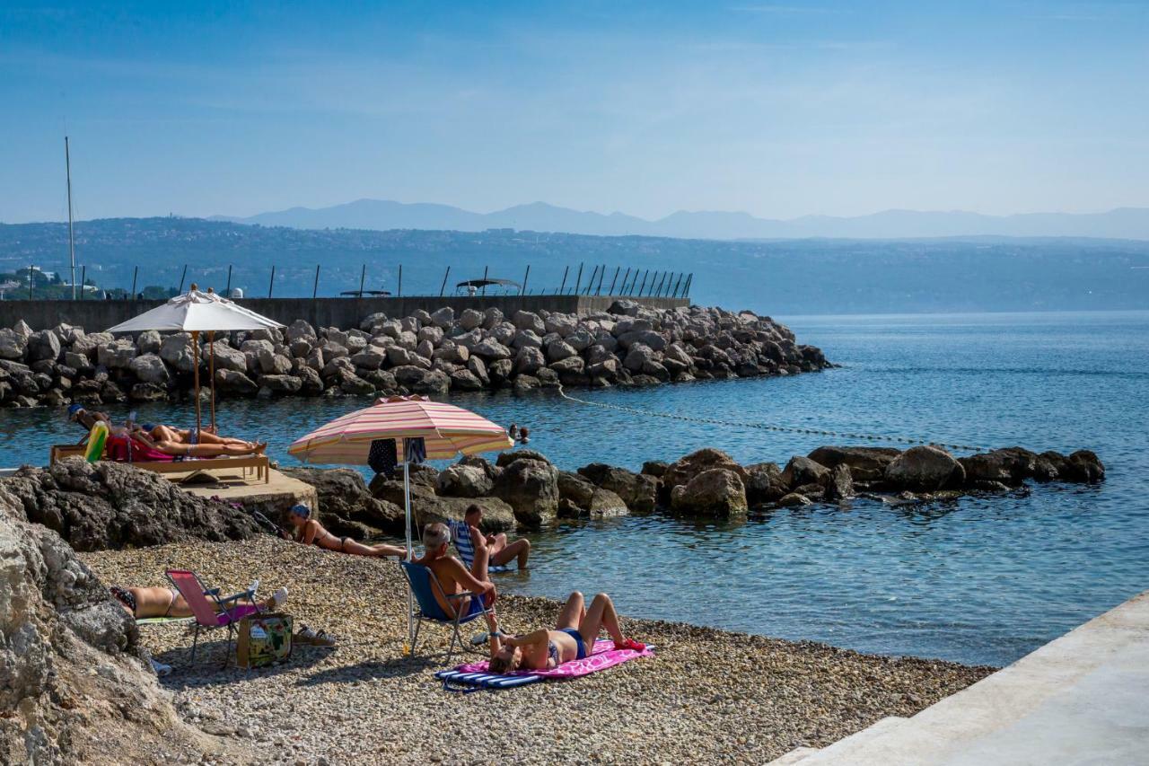 Hotel Domino Opatija Exteriör bild